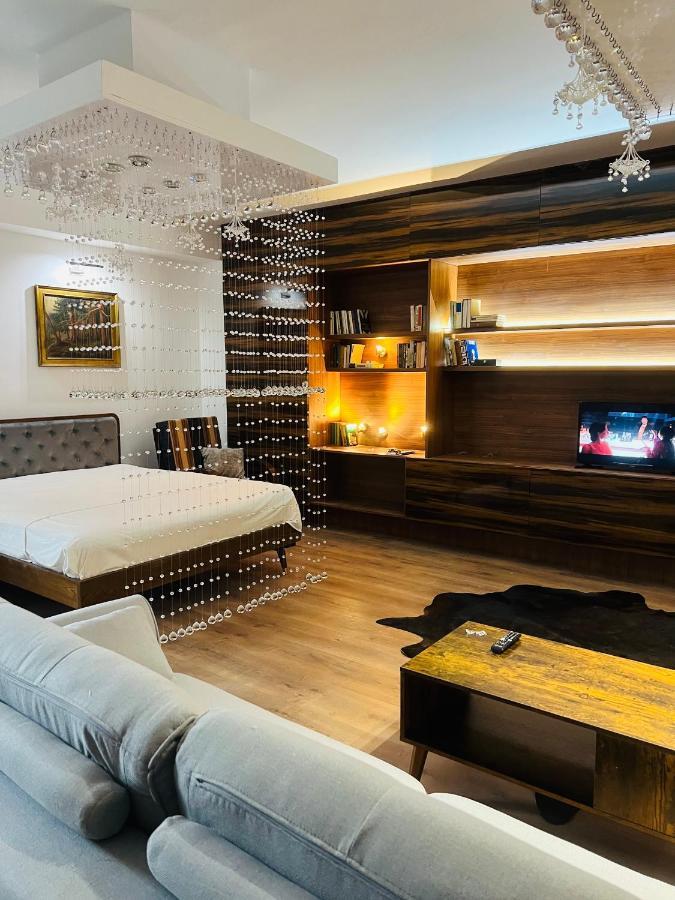 Business Box Apartment Bratislava Exterior photo