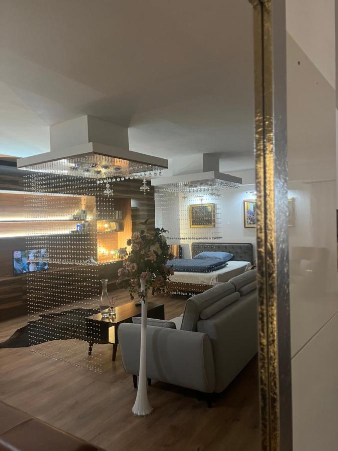 Business Box Apartment Bratislava Exterior photo